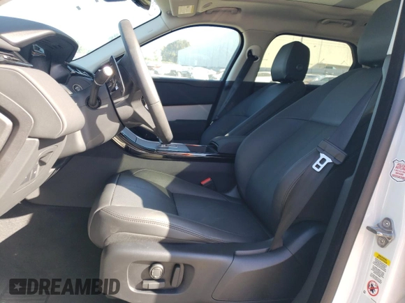 2024 Land Rover Range Rover Velar S with VIN SALYJ2EX8RA384174, listed as a Copart auction lot 64981834 with 2,567 mi miles and Non Repairable. Bid and sale history available at DreamBid. Image 7.