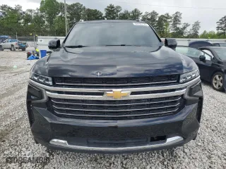 2021 Chevrolet Tahoe LT with VIN 1GNSCNKD8MR120313, listed as a Copart auction lot 52755135 with 125,039 mi miles and Clean Title. Bid and sale history available at carsss.com. Image 5.