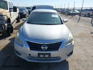 2015 Nissan Altima 2.5 with VIN 1N4AL3AP0FN898528, listed as a IAAI auction lot 41452427 with 159,192 mi miles. Bid and sale history available at carsss.com. Image 12.