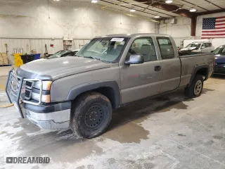 2006 Chevrolet Silverado 1500 LT2 with VIN 1GCEK19B36Z265946, listed as a Copart auction lot 54003095 with 206,605 mi miles and Clean Title. Bid and sale history available at carsss.com. Image 1.