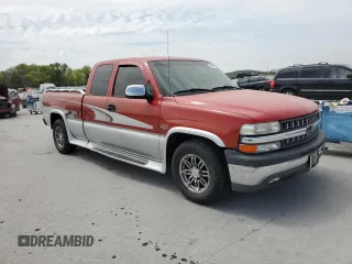 2000 Chevrolet Silverado 1500 LS with VIN 2GCEC19T4Y1323841, listed as a Copart auction lot 53665575 with 170,812 mi miles and Clean Title. Bid and sale history available at carsss.com. Image 4.