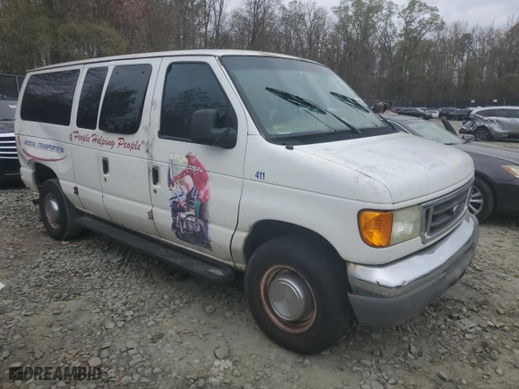 2006 Ford Econoline Wagon XL with VIN 1FBNE31L36HA02924, listed as a Copart auction lot 79903244 with 217,831 mi miles and Salvage Title. Bid and sale history available at carsss.com. Image 4.