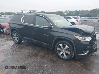 2018 Chevrolet Traverse LT z VIN 1GNEVHKW1JJ157532, wystawiony jako IAAI lot #42187390 z przebiegiem 77 481 mil mil oraz . Historia ofert i sprzedaży dostępna na DreamBid. Obrazek 1.