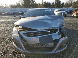 2011 Volkswagen CC Lux Plus with VIN WVWHP7AN3BE728614, listed as a Copart auction lot 80283564 with 175,939 mi miles and Salvage Title. Bid and sale history available at DreamBid. Image 5.