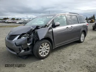 2011 Toyota Sienna XLE с VIN 5TDDK3DC8BS013239, выставлен на аукционе Copart как лот 74852364 с пробегом 212 060 миль миль и Списание • Salvage title. История ставок и продаж доступна на DreamBid. Изображение 1.