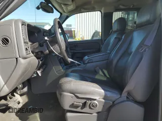 2005 GMC Sierra 1500 with VIN 1GTHC29215E161722, listed as a Copart auction lot 53283965 with 112,857 mi miles and Salvage Title. Bid and sale history available at DreamBid. Image 7.