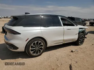 2024 Lincoln Nautilus Reserve with VIN 5LMPJ8KA1RJ838957, listed as a Copart auction lot 53139325 with 11,326 mi miles and Salvage title. Bid and sale history available at DreamBid. Image 3.