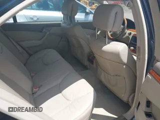 2005 Mercedes-Benz S 430 z VIN WDBNG83J25A450351, wystawiony jako IAAI lot #42273503 z przebiegiem 205 306 mil mil oraz . Historia ofert i sprzedaży dostępna na DreamBid. Obrazek 8.