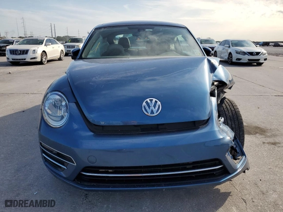 2019 Volkswagen Beetle SE with VIN 3VWJD7AT3KM719413, listed as a Copart auction lot 68978734 with 37,017 mi miles and Salvage Title. Bid and sale history available at carsss.com. Image 5.