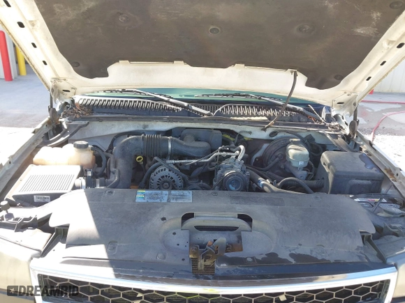 2007 Chevrolet Silverado 1500 Work Truck with VIN 1GCEC19X37Z105625, listed as a IAAI auction lot 41781028 with 257,490 mi miles. Bid and sale history available at carsss.com. Image 10.