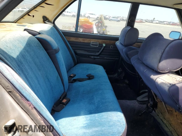 1979 BMW 5 Series with VIN 5330332, listed as a Copart auction lot 59641685 with 242,458 mi miles and Non repairable. Bid and sale history available at DreamBid. Image 10.