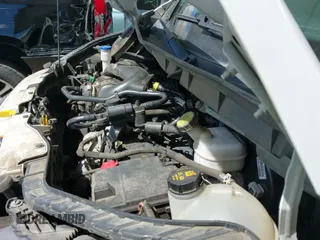 2021 Ford Transit Cargo z VIN 1FTBR1C84MKA37715, wystawiony jako IAAI lot #41912160 z przebiegiem 185 240 mil mil oraz . Historia ofert i sprzedaży dostępna na DreamBid. Obrazek 20.