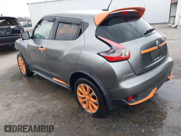 2015 Nissan Juke SL z VIN JN8AF5MV4FT550917, wystawiony jako IAAI lot #41857744 z przebiegiem 138 526 mil mil oraz . Historia ofert i sprzedaży dostępna na DreamBid. Obrazek 3.