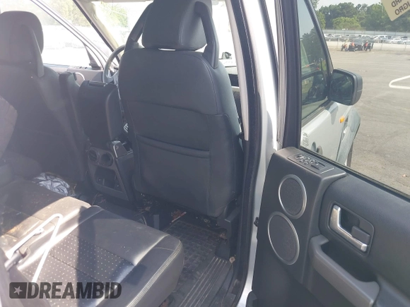 2006 Land Rover LR3 HSE with VIN SALAG25406A391086, listed as a IAAI auction lot 42211832 with Not provided miles and . Bid and sale history available at DreamBid. Image 8.