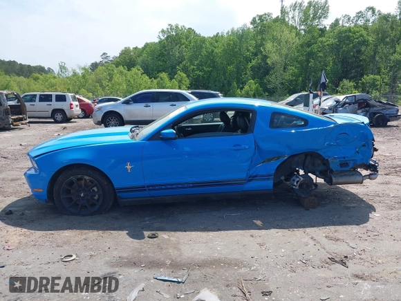 2011 Ford Mustang V6 with VIN 1ZVBP8AM3B5164284, listed as a IAAI auction lot 42013370 with 43,689 mi miles and . Bid and sale history available at DreamBid. Image 15.