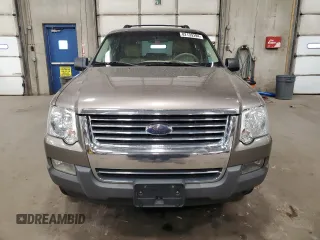 2006 Ford Explorer XLT with VIN 1FMEU73826UA02432, listed as a Copart auction lot 82139394 with 200,276 mi miles and Clean Title. Bid and sale history available at carsss.com. Image 5.