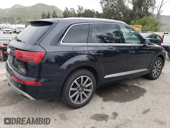 2017 Audi Q7 Premium Plus with VIN WA1LAAF7XHD018234, listed as a Copart auction lot 52862915 with 128,713 mi miles and Clean Title. Bid and sale history available at DreamBid. Image 3.