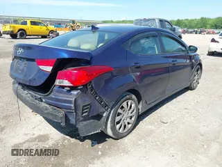 2013 Hyundai Elantra GLS z VIN 5NPDH4AE0DH229430, wystawiony jako IAAI lot #42270443 z przebiegiem 199 322 mil mil oraz . Historia ofert i sprzedaży dostępna na DreamBid. Obrazek 4.