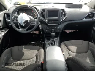 2019 Jeep Cherokee Latitude with VIN 1C4PJLCX9KD129940, listed as a Copart auction lot 49899125 with 48,175 mi miles and Salvage title. Bid and sale history available at DreamBid. Image 8.