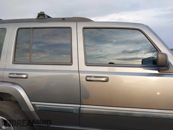 2008 Jeep Commander Sport with VIN 1J8HG48NX8C172027, listed as a IAAI auction lot 42756337 with 178,777 mi miles and . Bid and sale history available at DreamBid. Image 13.