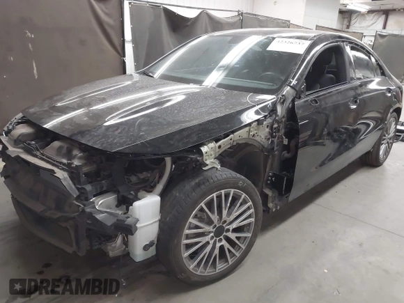 2021 Mercedes-Benz CLA 250 z VIN W1K5J4GB5MN222422, wystawiony jako IAAI lot #42326737 z przebiegiem 42 327 mil mil oraz . Historia ofert i sprzedaży dostępna na DreamBid. Obrazek 2.