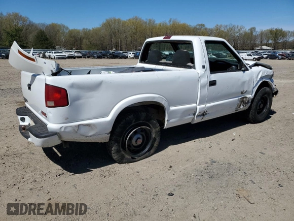 2001 GMC Sonoma SL with VIN 1GTCS145918232411, listed as a Copart auction lot 50395475 with 0 mi miles and Salvage Title. Bid and sale history available at carsss.com. Image 3.
