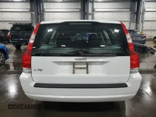 2005 Volvo V70 with VIN YV1SW612852462628, listed as a Copart auction lot 53698235 with 151,402 mi miles and Salvage title. Bid and sale history available at DreamBid. Image 6.
