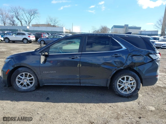 2022 Chevrolet Equinox LT with VIN 2GNAXUEV5N6140000, listed as a IAAI auction lot 41629013 with 57,626 mi miles. Bid and sale history available at carsss.com. Image 14.