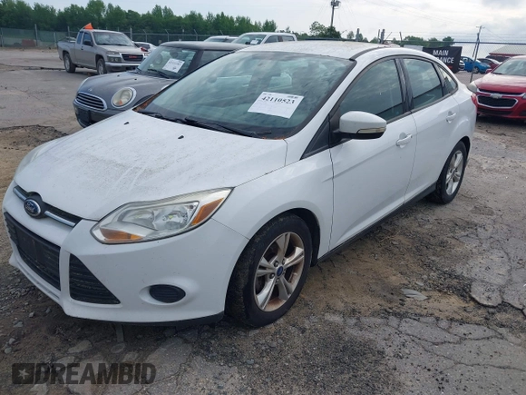 2014 Ford Focus SE with VIN 1FADP3F27EL215703, listed as a IAAI auction lot 42110523 with 179,371 mi miles. Bid and sale history available at carsss.com. Image 2.