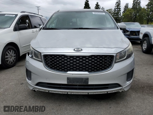 2015 Kia Sedona LX with VIN KNDMB5C17F6070646, listed as a Copart auction lot 56528444 with 231,095 mi miles and Salvage Title. Bid and sale history available at carsss.com. Image 5.