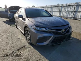 2021 Toyota Camry SE Nightshade with VIN 4T1T11AK6MU495105, listed as a Copart auction lot 58915724 with 27,714 mi miles and Salvage Title. Bid and sale history available at carsss.com. Image 4.