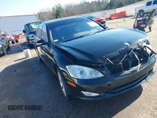 2007 Mercedes-Benz S 550 z VIN WDDNG71X97A055370, wystawiony jako IAAI lot #41163602 z przebiegiem 186 797 mil mil oraz . Historia ofert i sprzedaży dostępna na DreamBid. Obrazek 19.