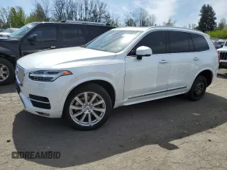 2018 Volvo XC90 Inscription z VIN YV4A22PL7J1200280, wystawiony jako Copart lot #52371845 z przebiegiem 62 311 mil mil oraz Szkoda całkowita • Salvage title. Historia ofert i sprzedaży dostępna na DreamBid. Obrazek 1.