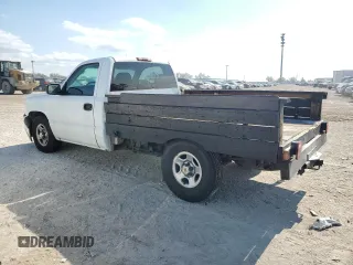 2004 Chevrolet Silverado 1500 Work Truck with VIN 1GCEC14X64Z229262, listed as a Copart auction lot 44209585 with 279,351 mi miles and Salvage Title. Bid and sale history available at carsss.com. Image 2.