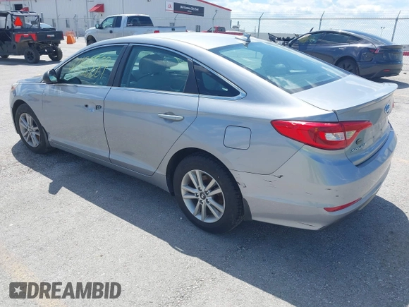 2015 Hyundai Sonata 2.4L SE with VIN 5NPE24AF0FH222804, listed as a IAAI auction lot 42188889 with 131,768 mi miles. Bid and sale history available at carsss.com. Image 3.