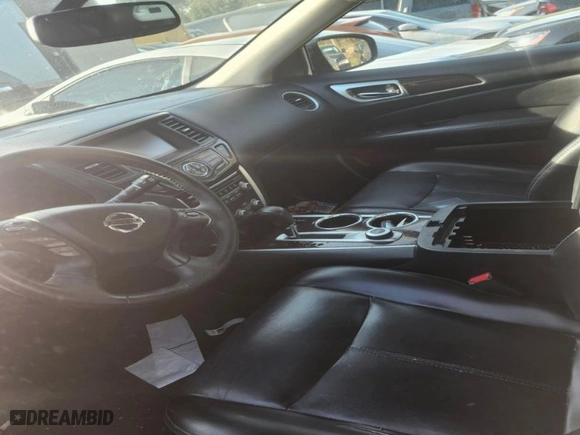2014 Nissan Pathfinder Platinum with VIN 5N1AR2MMXEC716411, listed as a IAAI auction lot 41897467 with 1 miles. Bid and sale history available at carsss.com. Image 5.