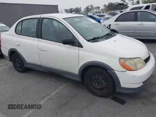 2001 Toyota ECHO z VIN JTDBT123X10133718, wystawiony jako IAAI lot #42483705 z przebiegiem 230 291 mil mil oraz . Historia ofert i sprzedaży dostępna na DreamBid. Obrazek 1.