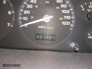 1999 Jeep Grand Cherokee Laredo with VIN 1J4GW58N0XC748809, listed as a IAAI auction lot 41722910 with 201,407 mi miles. Bid and sale history available at carsss.com. Image 15.