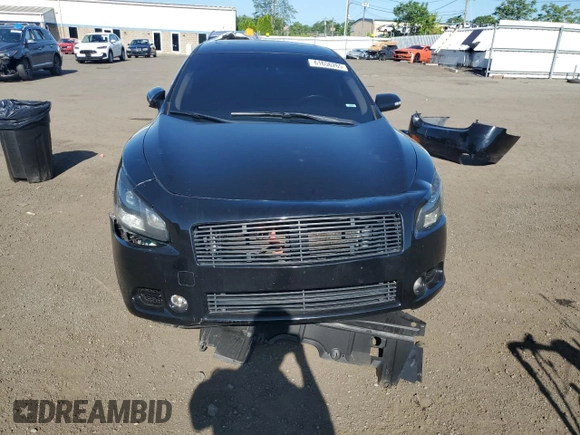2014 Nissan Maxima SV z VIN 1N4AA5AP7EC908175, wystawiony jako Copart lot #61656265 z przebiegiem 282 757 mil mil oraz Szkoda całkowita • Salvage title. Historia ofert i sprzedaży dostępna na DreamBid. Obrazek 5.