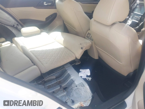 2017 Nissan Maxima SR with VIN 1N4AA6AP7HC453242, listed as a IAAI auction lot 42169056 with 104,881 mi miles and . Bid and sale history available at DreamBid. Image 8.