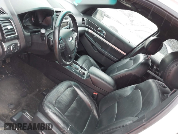 2016 Ford Explorer XLT z VIN 1FM5K8DH9GGC63843, wystawiony jako IAAI lot #42364133 z przebiegiem Nie podano mil oraz . Historia ofert i sprzedaży dostępna na DreamBid. Obrazek 18.