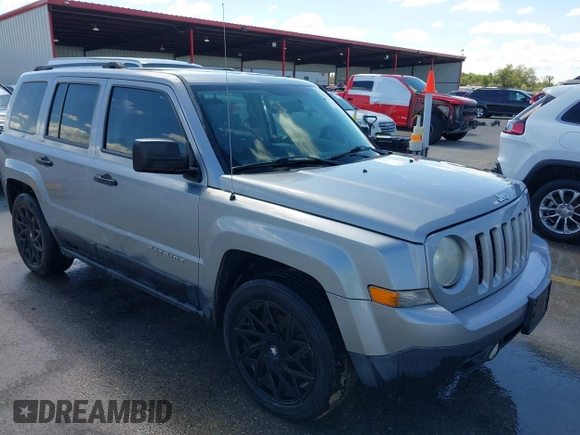 2014 Jeep Patriot Sport z VIN 1C4NJPBA7ED818830, wystawiony jako IAAI lot #42216964 z przebiegiem 144 909 mil mil oraz . Historia ofert i sprzedaży dostępna na DreamBid. Obrazek 1.
