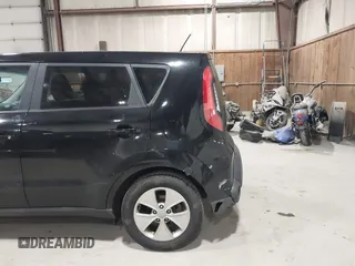 2014 Kia Soul with VIN KNDJN2A23E7071841, listed as a IAAI auction lot 41725997 with 147,361 mi miles. Bid and sale history available at carsss.com. Image 6.