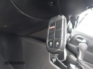 2018 Jeep Renegade Latitude z VIN ZACCJABB8JPJ33239, wystawiony jako IAAI lot #42270008 z przebiegiem 149 015 mil mil oraz . Historia ofert i sprzedaży dostępna na DreamBid. Obrazek 11.