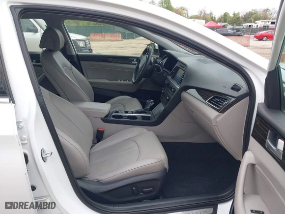 2016 Hyundai Sonata 2.4L Sport with VIN 5NPE34AF5GH300816, listed as a IAAI auction lot 42094577 with 94,621 mi miles. Bid and sale history available at carsss.com. Image 5.