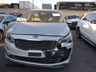 2020 Kia Sedona EX with VIN KNDMB5C18L6654713, listed as a IAAI auction lot 41342893 with 108,437 mi miles. Bid and sale history available at carsss.com. Image 12.