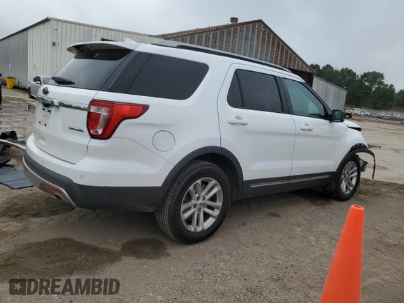 2016 Ford Explorer XLT with VIN 1FM5K7D86GGC54625, listed as a Copart auction lot 53947785 with 338,551 mi miles and Salvage Title. Bid and sale history available at DreamBid. Image 3.