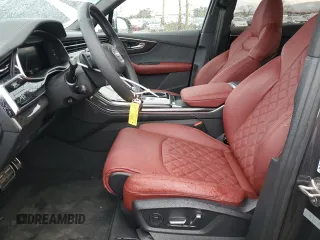 2023 Audi SQ7 Prestige z VIN WA1VWBF71PD016242, wystawiony jako Copart lot #45599284 z przebiegiem 3569 mil mil oraz . Historia ofert i sprzedaży dostępna na DreamBid. Obrazek 7.