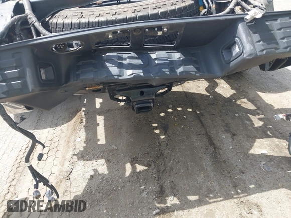 2021 Toyota Tacoma SR with VIN 3TMCZ5AN0MM417261, listed as a IAAI auction lot 42240693 with 38,625 mi miles and . Bid and sale history available at DreamBid. Image 19.