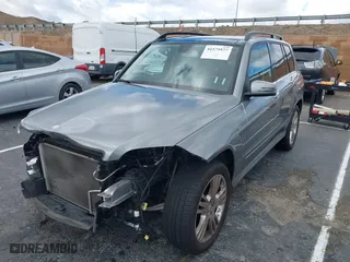 2014 Mercedes-Benz GLK-Class GLK 350 with VIN WDCGG5HB9EG311271, listed as a IAAI auction lot 41575577 with 41,499 mi miles. Bid and sale history available at carsss.com. Image 19.